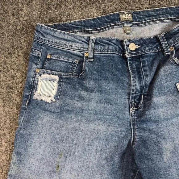 Soho Jeans Women's Blue Denim Shorts with Patches Size 14 - Picture 7 of 8